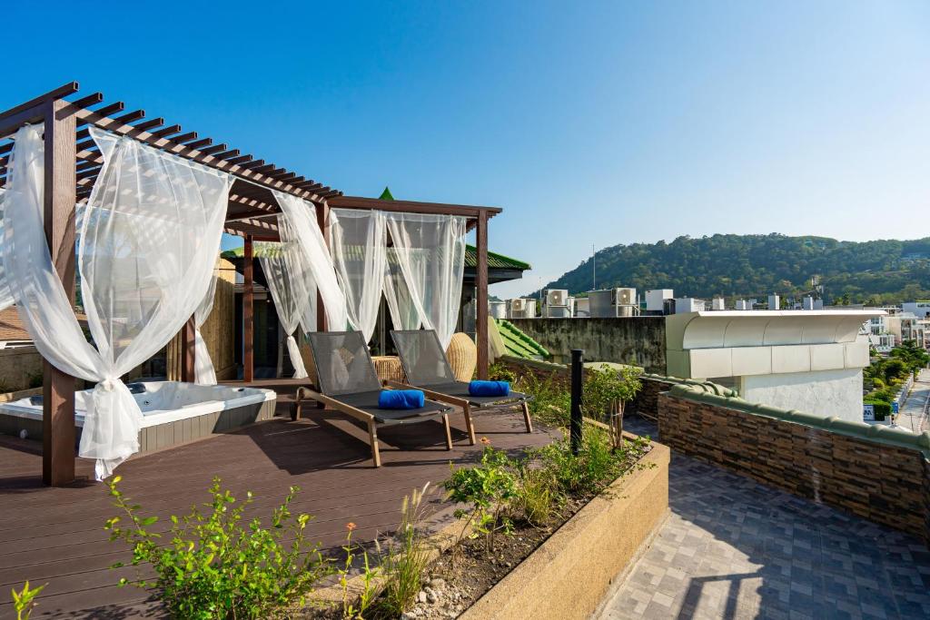 Sea view room at beachfront hotel in Patong Phuket