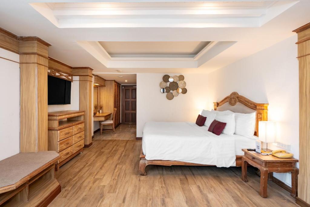 Comfortable hotel room near Patong Beach Phuket